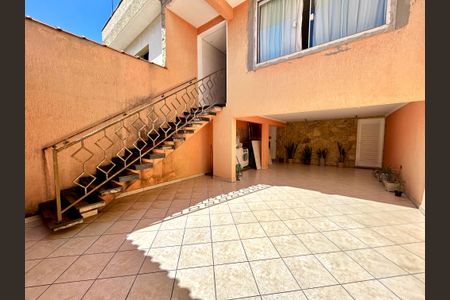 Casa à venda com 223m², 3 quartos e 3 vagasGaragem 