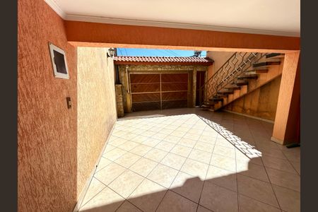 Casa à venda com 223m², 3 quartos e 3 vagasGaragem 