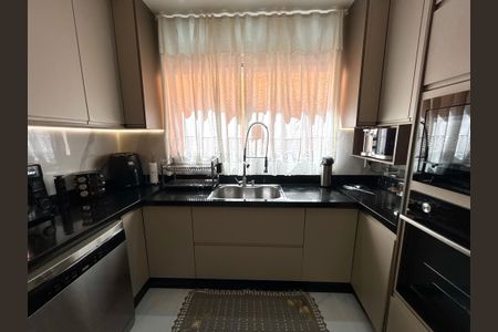 Casa à venda com 223m², 3 quartos e 3 vagasCozinha