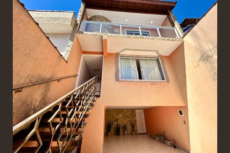 Casa à venda com 223m², 3 quartos e 3 vagasGaragem 