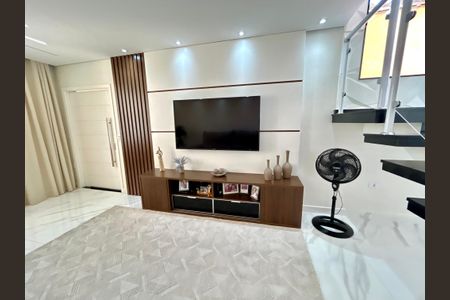 Casa à venda com 223m², 3 quartos e 3 vagasSala