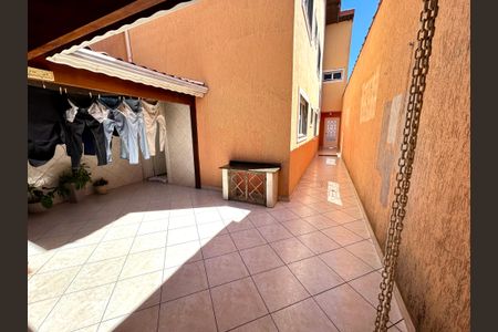 Casa à venda com 223m², 3 quartos e 3 vagasQuintal
