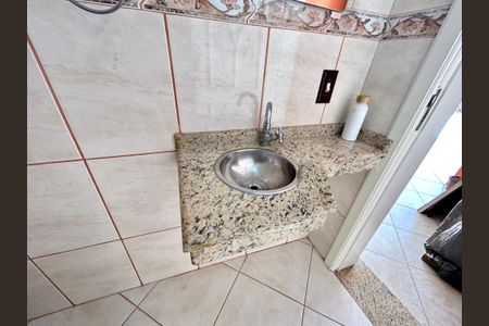 Casa à venda com 223m², 3 quartos e 3 vagasBanheiro 3