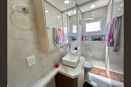 Casa à venda com 223m², 3 quartos e 3 vagasBanheiro 1