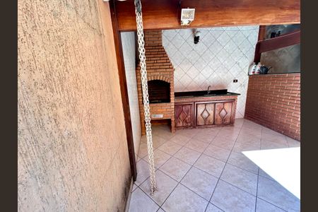 Casa à venda com 223m², 3 quartos e 3 vagasQuintal