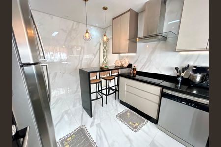 Casa à venda com 223m², 3 quartos e 3 vagasCozinha