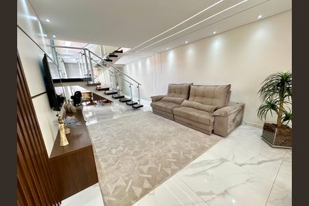 Sala de casa à venda com 3 quartos, 223m² em Jardim Rosa de Franca, Guarulhos