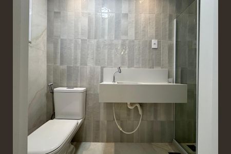 Apartamento à venda com 135m², 4 quartos e 1 vagaSuíte - banheiro