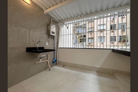 Apartamento à venda com 135m², 4 quartos e 1 vagaÁrea de serviço