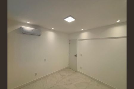 Apartamento à venda com 135m², 4 quartos e 1 vagaQuarto 2