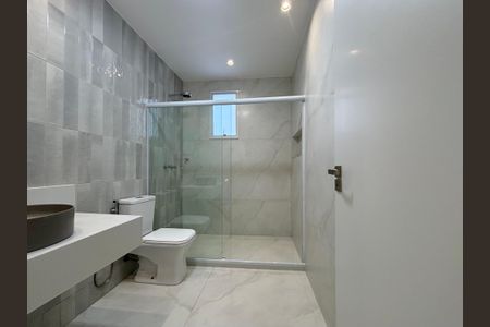 Apartamento à venda com 135m², 4 quartos e 1 vagaBanheiro social