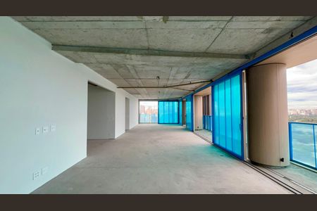 Apartamento à venda com 233m², 3 quartos e 3 vagas Apartamento à venda com 233m², 3 quartos e 3 vagasSala