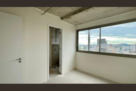 Apartamento à venda com 233m², 3 quartos e 3 vagas Apartamento à venda com 233m², 3 quartos e 3 vagasSuíte 2