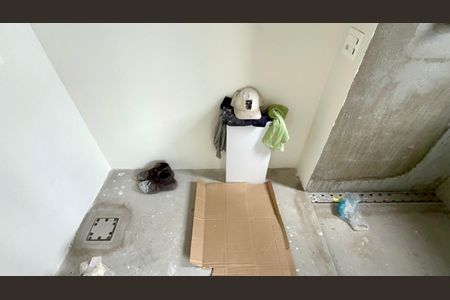 Apartamento à venda com 233m², 3 quartos e 3 vagas Apartamento à venda com 233m², 3 quartos e 3 vagasBanheiro da Suíte 2