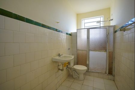 Banheiro de apartamento para alugar com 2 quartos, 90m² em Menino Deus, Porto Alegre