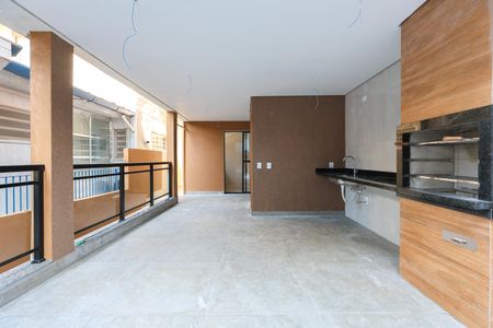 Casa à venda com 196m², 3 quartos e 2 vagas Casa à venda com 196m², 3 quartos e 2 vagasÁrea externa