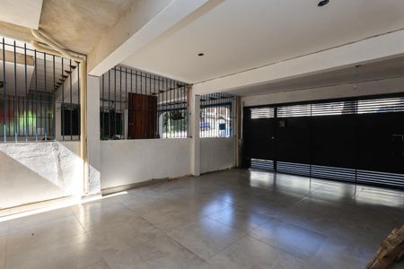 Casa à venda com 196m², 3 quartos e 2 vagas Casa à venda com 196m², 3 quartos e 2 vagasGaragem