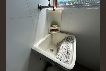 Apartamento à venda com 70m², 2 quartos e 1 vagaÁrea de Serviço