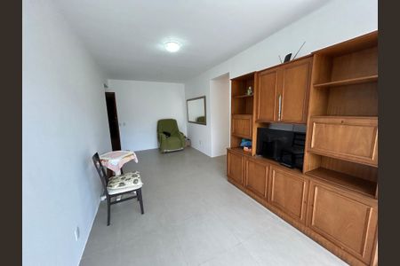 Apartamento à venda com 70m², 2 quartos e 1 vagaSala