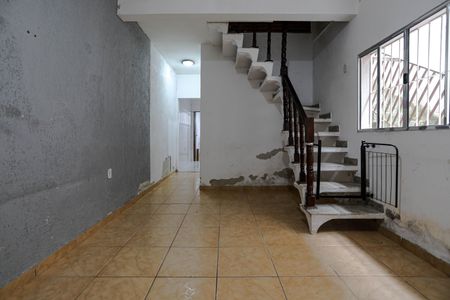 Sala de casa para alugar com 3 quartos, 125m² em Jardim Layr, Mogi das Cruzes