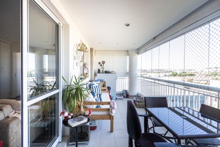 Apartamento à venda com 78m², 1 quarto e 1 vagaVaranda