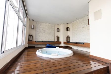Apartamento à venda com 78m², 1 quarto e 1 vagaSpa