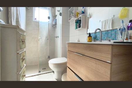 Apartamento à venda com 92m², 2 quartos e 2 vagasBanheiro da Suíte