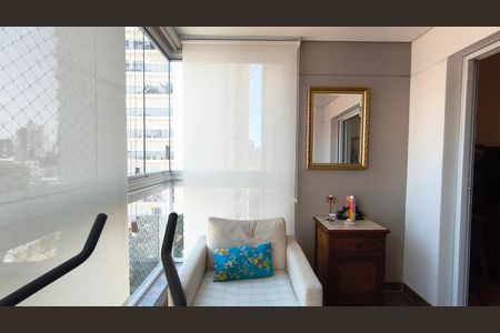 Apartamento à venda com 92m², 2 quartos e 2 vagasVaranda