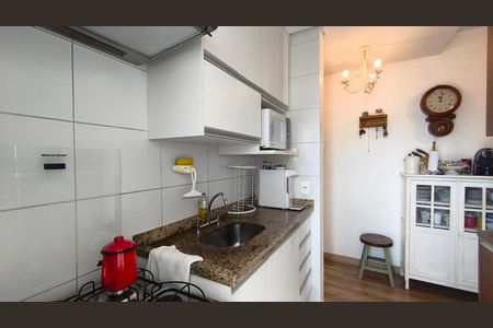 Apartamento à venda com 92m², 2 quartos e 2 vagasCozinha