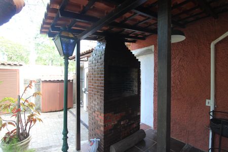 Casa à venda com 450m², 4 quartos e 4 vagasQuintal - Churrasqueira 