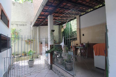 Casa à venda com 450m², 4 quartos e 4 vagasÁrea de serviço