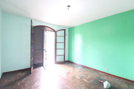 Casa à venda com 450m², 4 quartos e 4 vagasSuíte 1