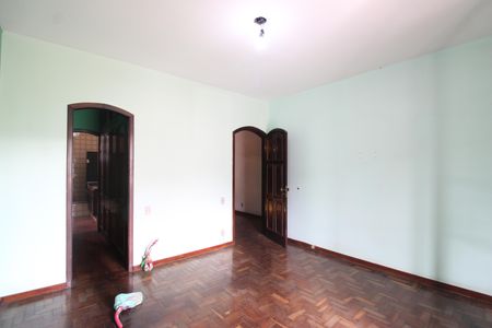 Casa à venda com 450m², 4 quartos e 4 vagasSuíte 1