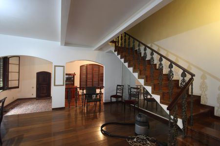 Casa à venda com 450m², 4 quartos e 4 vagasSala 1