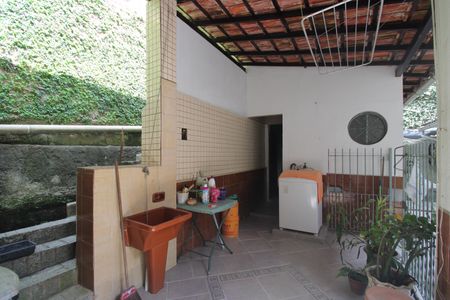 Casa à venda com 450m², 4 quartos e 4 vagasÁrea de serviço