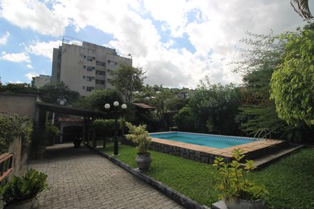 Casa à venda com 450m², 4 quartos e 4 vagasQuintal