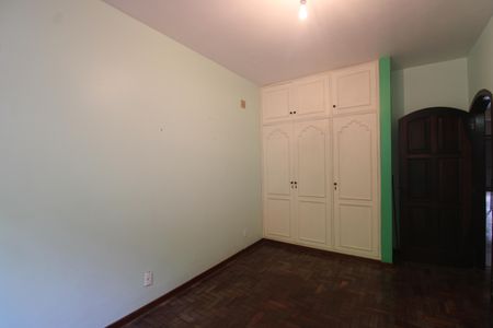 Casa à venda com 450m², 4 quartos e 4 vagasQuarto 1