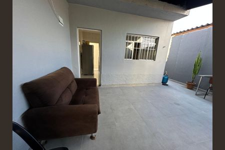 Casa à venda com 125m², 2 quartos e 2 vagas Casa à venda com 125m², 2 quartos e 2 vagasQuintal