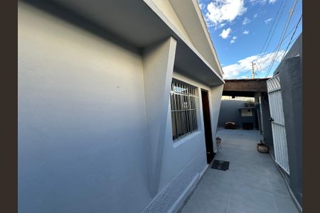 Casa à venda com 125m², 2 quartos e 2 vagas Casa à venda com 125m², 2 quartos e 2 vagasQuintal