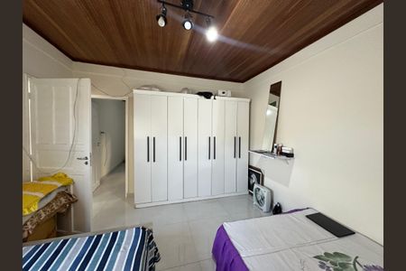 Casa à venda com 125m², 2 quartos e 2 vagas Casa à venda com 125m², 2 quartos e 2 vagasQuarto 2