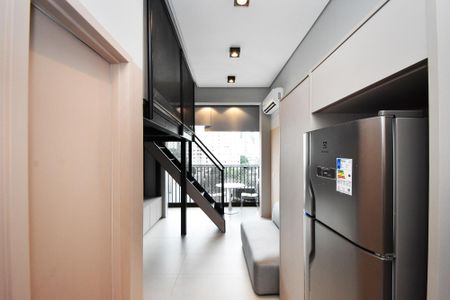 entrada de kitnet/studio para alugar com 1 quarto, 28m² em Pinheiros, São Paulo