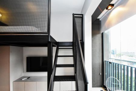 acesso ao quarto de kitnet/studio para alugar com 1 quarto, 28m² em Pinheiros, São Paulo