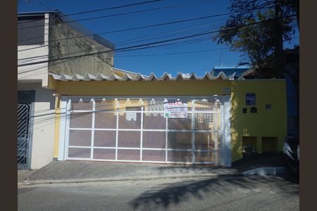 Casa para alugar com 118m², 2 quartos e 2 vagasFachada 