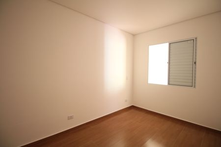 Casa para alugar com 118m², 2 quartos e 2 vagasQuarto 2