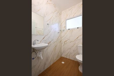 Casa para alugar com 118m², 2 quartos e 2 vagasBanheiro de Serviço