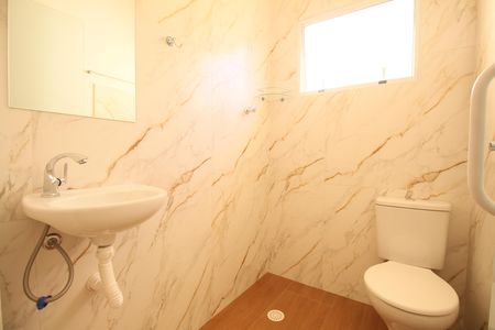 Casa para alugar com 118m², 2 quartos e 2 vagasBanheiro de Serviço