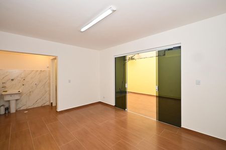 Casa para alugar com 118m², 2 quartos e 2 vagasÁrea de Serviço 