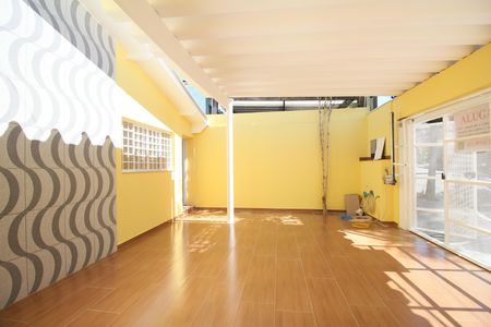 Casa para alugar com 118m², 2 quartos e 2 vagasGaragem 
