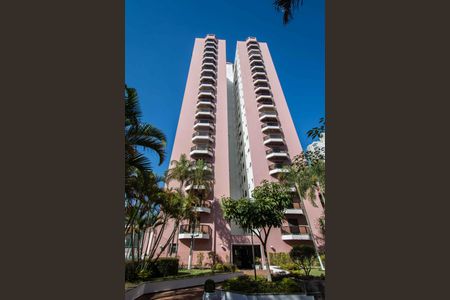 Apartamento para alugar com 155m², 3 quartos e 3 vagasFachada e portaria