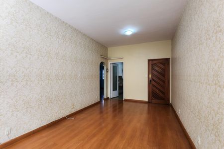 Apartamento à venda com 81m², 2 quartos e 1 vagaSala 